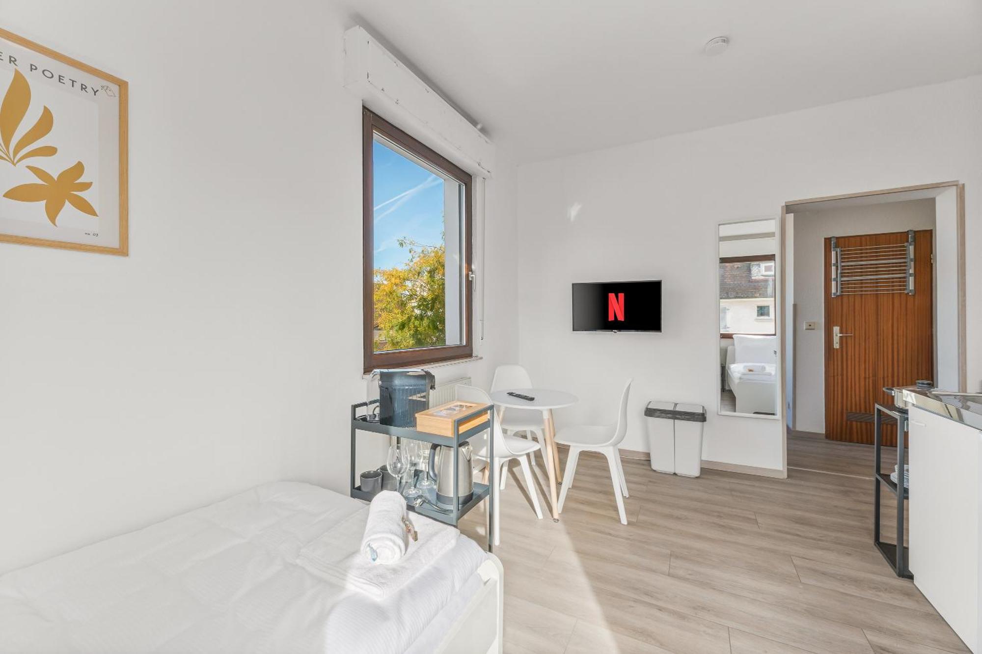 Home2Stay Apartmenthaus Heilbronn City Kitchen Parking Highspeed Wifi Washroom Extérieur photo