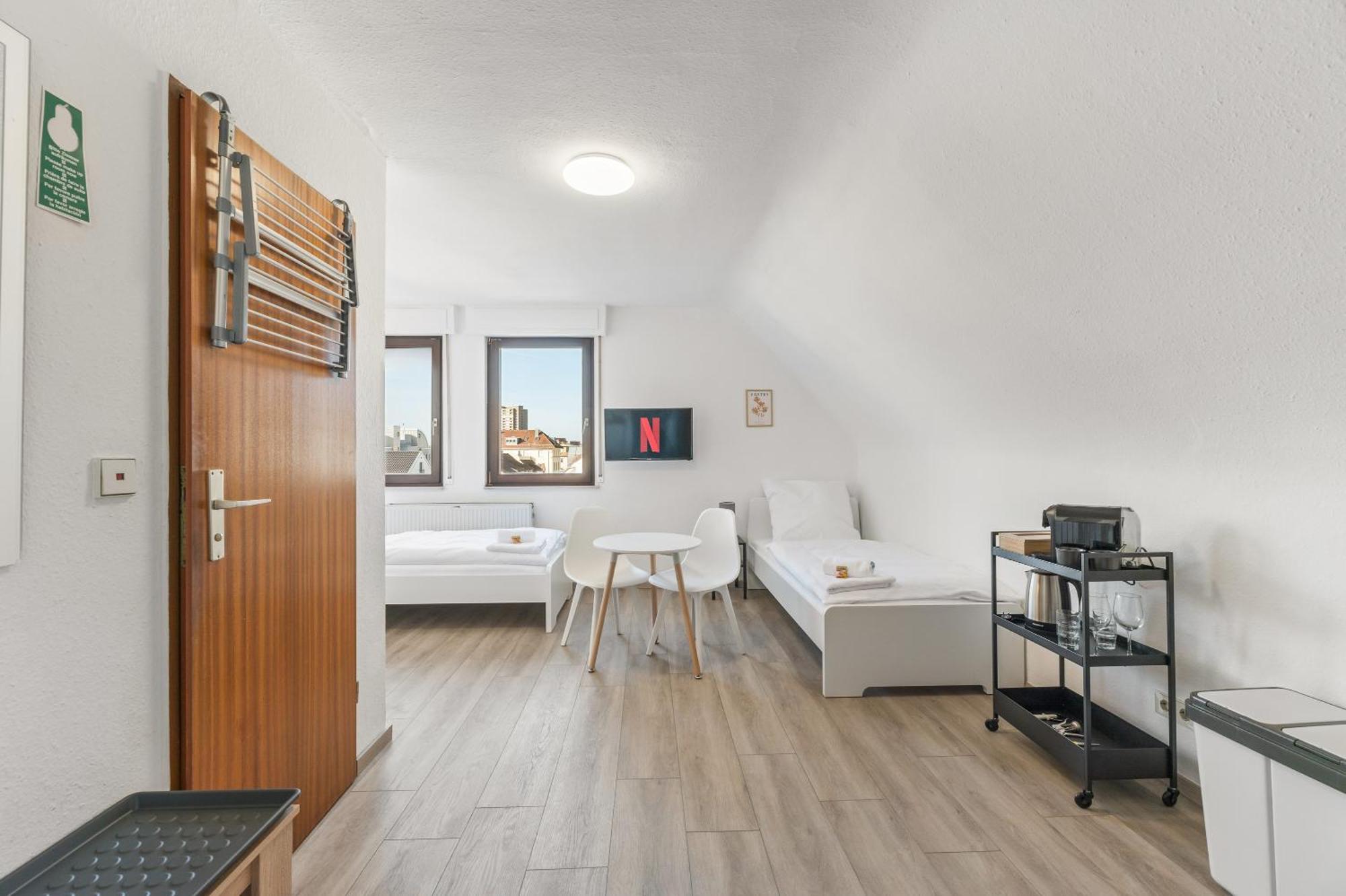 Home2Stay Apartmenthaus Heilbronn City Kitchen Parking Highspeed Wifi Washroom Extérieur photo